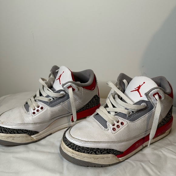 Jordan 3 Fire Red - Picture 3 of 6